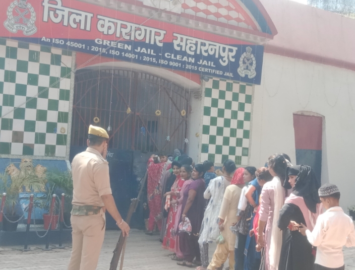 जब बहन ने भाई को किया तिलक तो भाई ने अपराध छोड़ने की खाई कसम, रोपड़ी बहाने