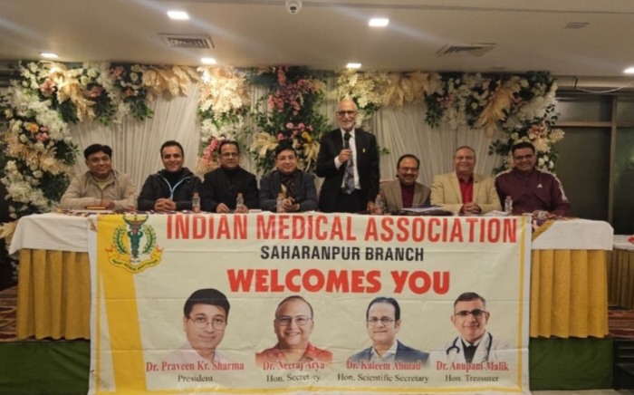 अमेरिका के इस डॉक्टर ने ऐसा क्या बोला जिले के सारे डॉक्टर रहे मौजूद